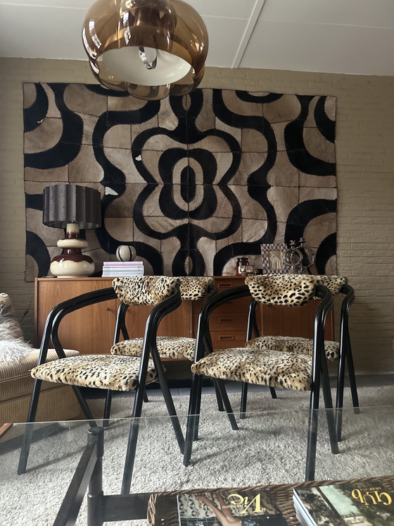 Image 1 of Stof con stampa panterprint vintage eetkamerstoelen