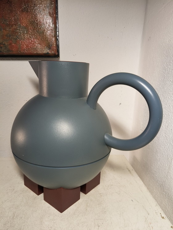 Image 1 of Thermos Euclid modello postmoderno di design vintage di Micheal Graves per Alessi