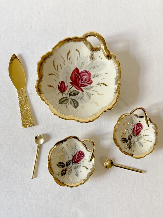 Image 1 of Service beurrier, salière, poivrière en porcelaine de Révol, années 1960