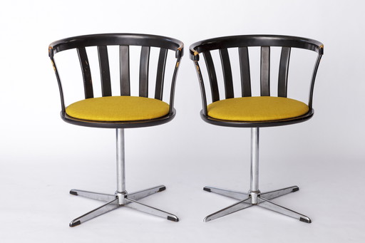 Paar Vintage-Drehstühle – Deutsches Design der 1970er – Schwarz lackierte Buche &amp; Chrom – Gelbe Polsterung – Restauriert Mit