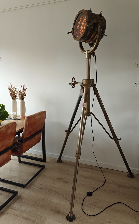 Image 1 of Eichholtz Royal Master Sealight | Luxe Maritieme Vloerlamp in Vintage Messing