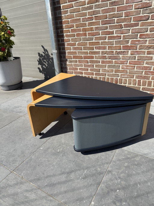 Leolux Design Coffee table 'Meropida'