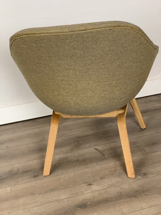 Image 1 of Hay about a chair AAC 123