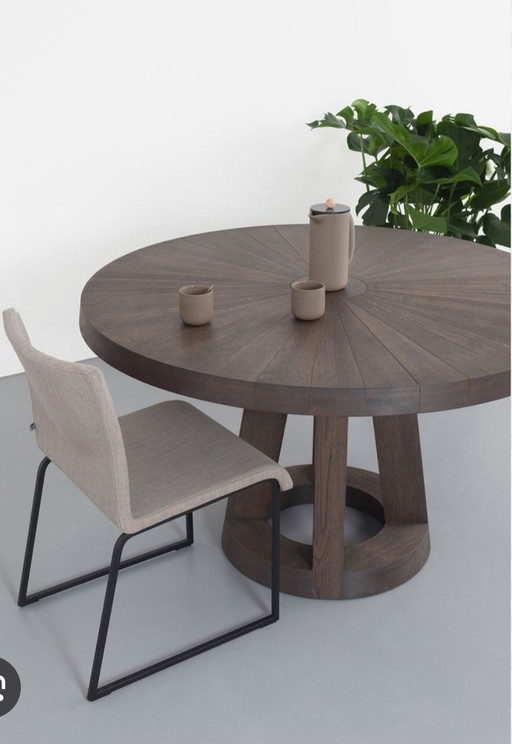 Remy Meijers Esstisch aus Massivholz mit 6 Odesi Stühlen – eetkamerset, Wood (photo 2 of 8)