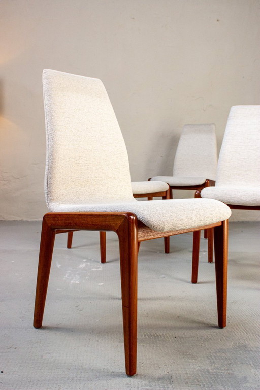 4 teakhouten stoelen