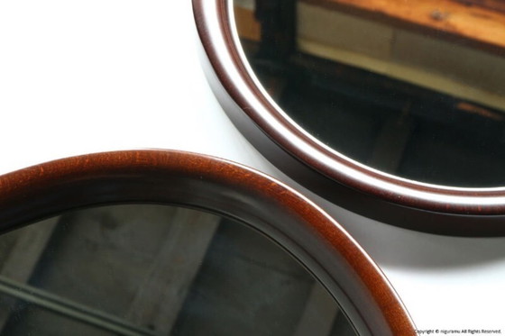 Image 1 of Espejo de madera curvada de Sori Yanagi