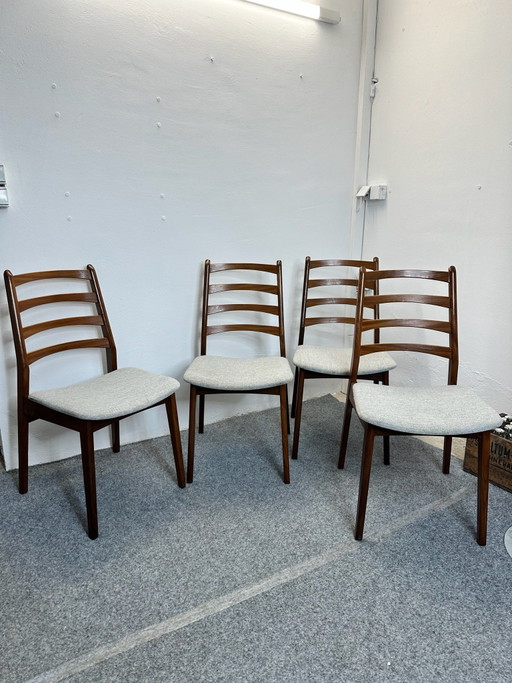 4 Chaises de salle à manger en teck Mid Century Vintage