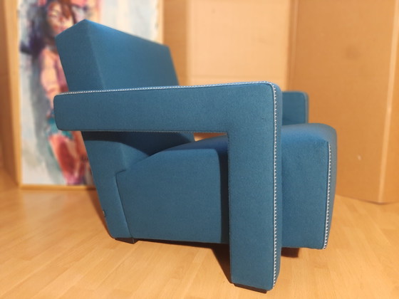 Image 1 of Cassina Utrecht 637, nueva, nunca usada, en tela de lana azul petróleo (serie 13L), costuras de caballo