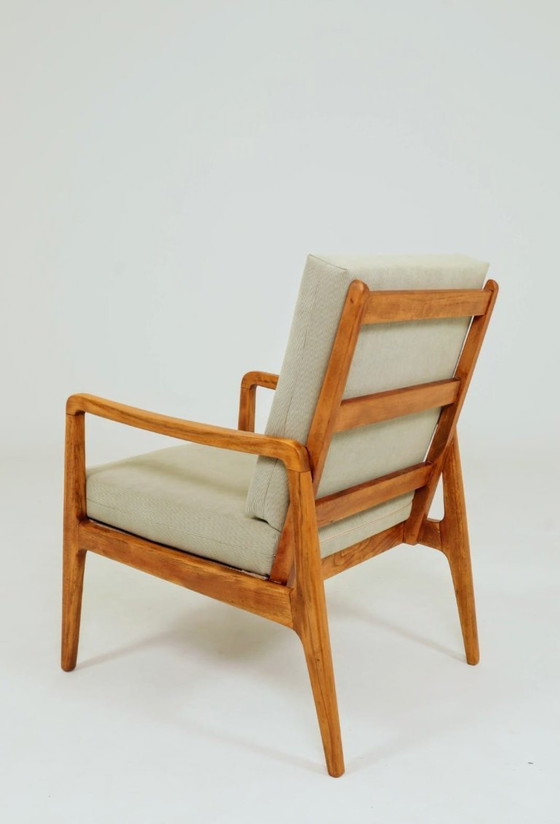 Image 1 of Vintage fauteuil uit het midden van de 20e eeuw met pastel olijfgroen corduroy kussen en houten loungestoel, jaren 80