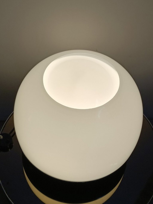 Lampe Platea par Ferrari et Mazzucchelli pou Artemide 1965