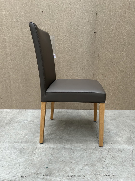 Image 1 of Hulsta stoel D21-2 natuureik toonzaalmodel