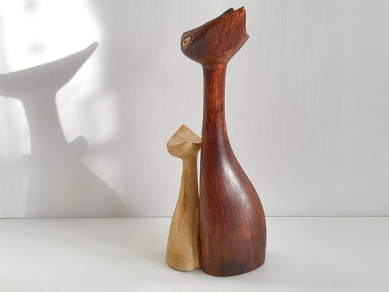 Image 1 of BOUTEILLE DE LIQUEUR VINTAGE 1950 CHAT CHATS CERAMIQUE 50S NOYAU DE POISSY