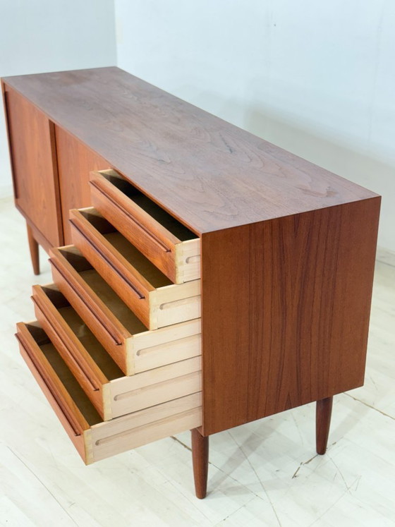 Image 1 of Deens teakhouten dressoir van HP Hansen – Woonkamerkast in mid-century stijl uit de jaren 60