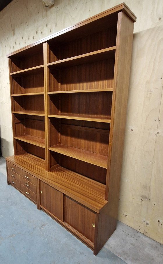 Image 1 of Grande bibliothèque murale vintage des années 1960