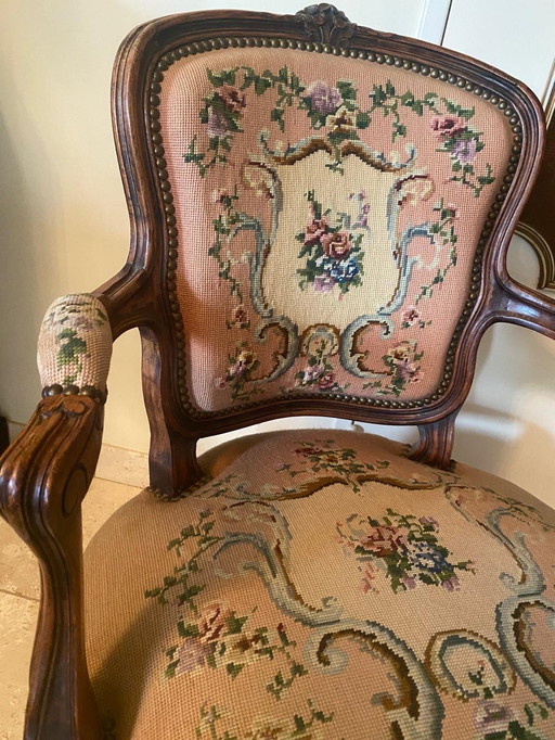 Handgeborduurde fauteuils 