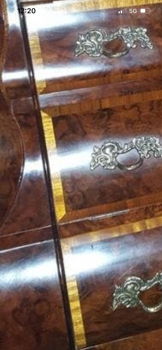 Image 1 of Burr walnut baroque corner display cabinet