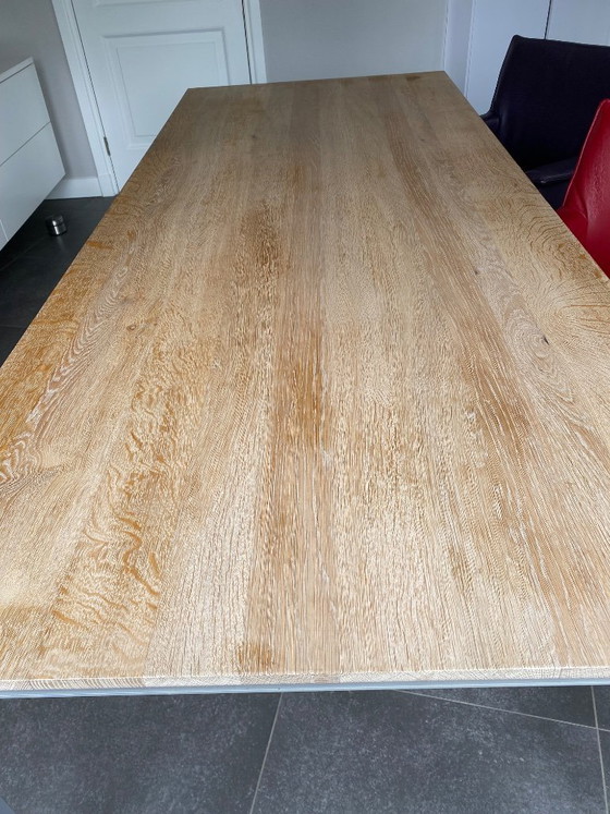 Image 1 of Dining table brand Janua