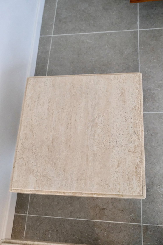 Image 1 of Paar postmoderne Travertintische