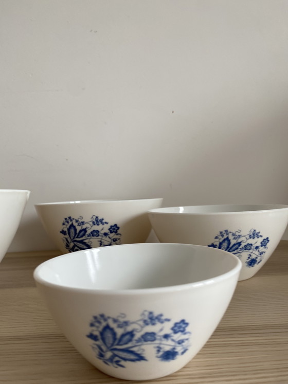Image 1 of Vintage Arcopal Aster 4-piece Bowl Set