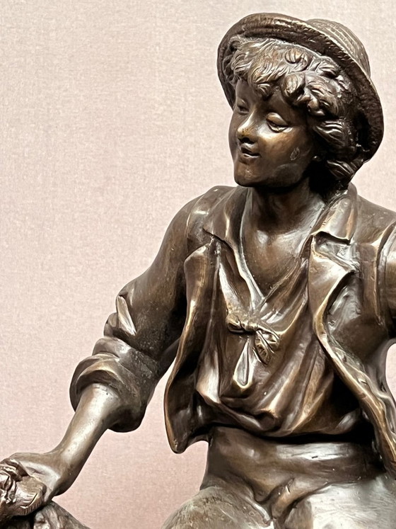 Paire de statuettes en bronze sur un piédestal en marbre., Sculptures, Marron, Figuratief (photo 3 sur 5)