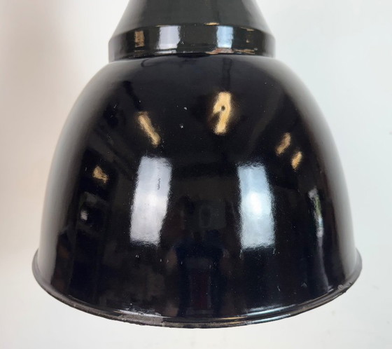 Image 1 of Lampada a sospensione Bauhaus in smalto nero industriale, anni '30