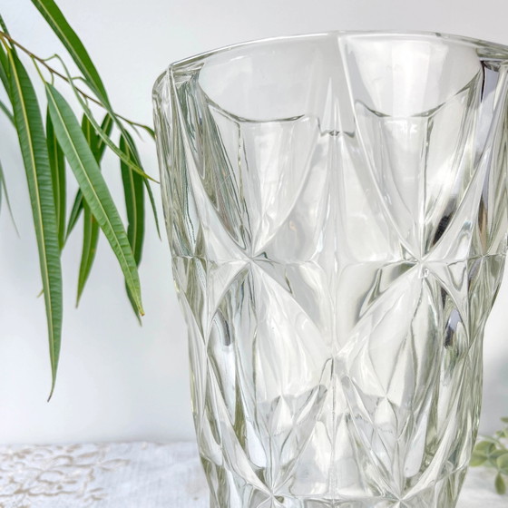 Vintage Geometric Pattern Glass Vase – Geometrisch (photo 6 of 9)