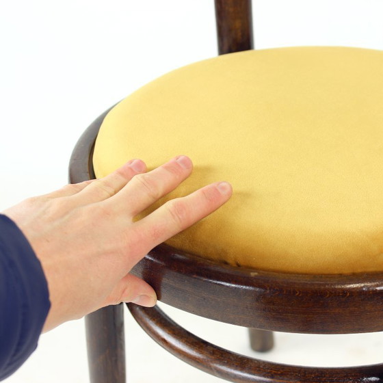 Image 1 of Chaise vintage en bois courbé, design Thonet, Tchécoslovaquie, années 1940