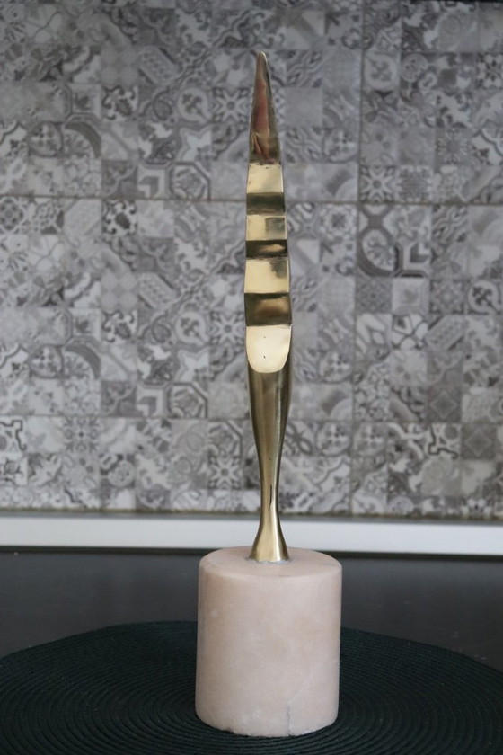 Image 1 of Belle sculpture inspirée de Brâncusi