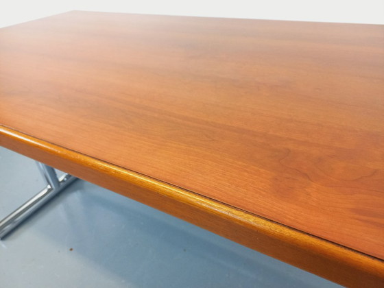 Image 1 of Scrivania vintage in legno di noce e metallo cromato degli anni '70