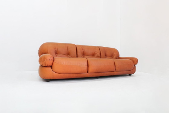 Image 1 of Canapé vintage en cuir cognac Sapporo Mobil Girgi années 1970