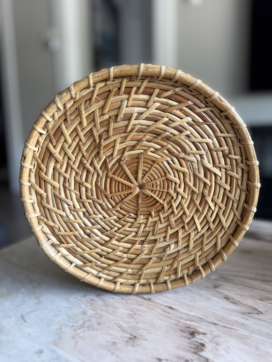 Image 1 of Schale aus Rattan und Messing im Stil von Gabriella Crespi, Italien 1960-1970 (26,5 cm)
