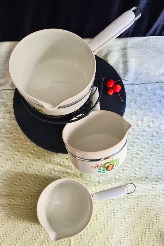 Image 1 of 3x Kochtöpfe aus Aluminit von Limoges, Frankreich, Marke Frugier, hochglanzpoliertes Haviland-Porzellan.