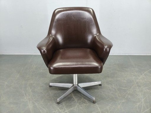 Sillón giratorio italiano Mobiltecnica Torino, década de 1960.