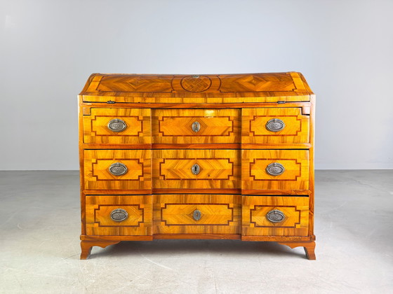 Image 1 of Cómoda secreter barroca original de 1700 en nogal antiguo