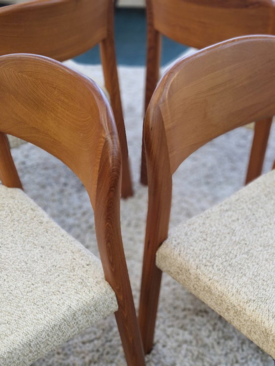 Image 1 of Ensemble de 4 chaises de salle à manger danoises en teck