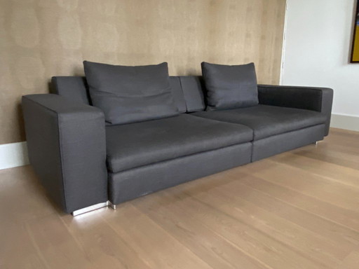 Molteni Turner bench, dimensions: 286 x 109 x 72 cm high