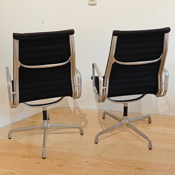 Image 1 of Sedie da ufficio Vitra Eames EA 112