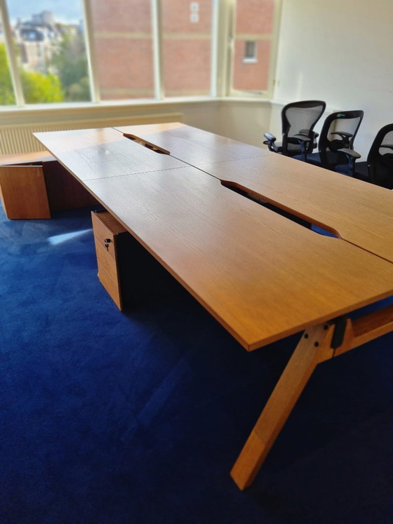 Image 1 of Design-Büromöbelset: Schreibtische (4+2), Stühle (4+2+Lounge), Sofa+Teppich. Teilweise reduziert!