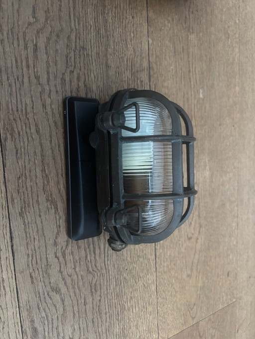 Lámparas náuticas nostálgicas