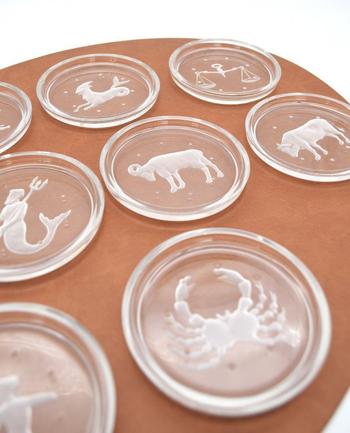 Sous-verres en cristal du Zodiaque Val Saint Lambert - Signé, lot de 9 - Design belge