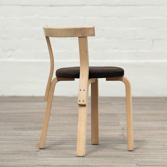 Image 1 of Silla de comedor apilable Artek 68