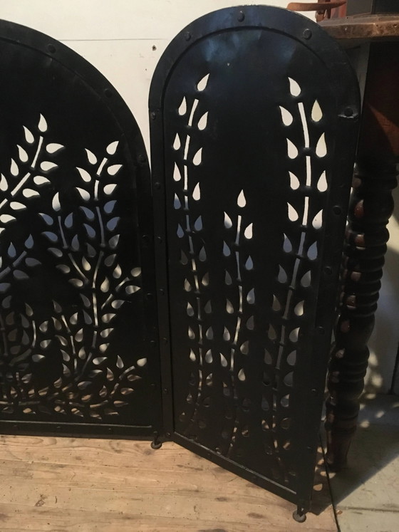 Parascintille in metallo battuto e tagliato – Oggetti decorativi, Iron, Vintage (photo 4 of 17)