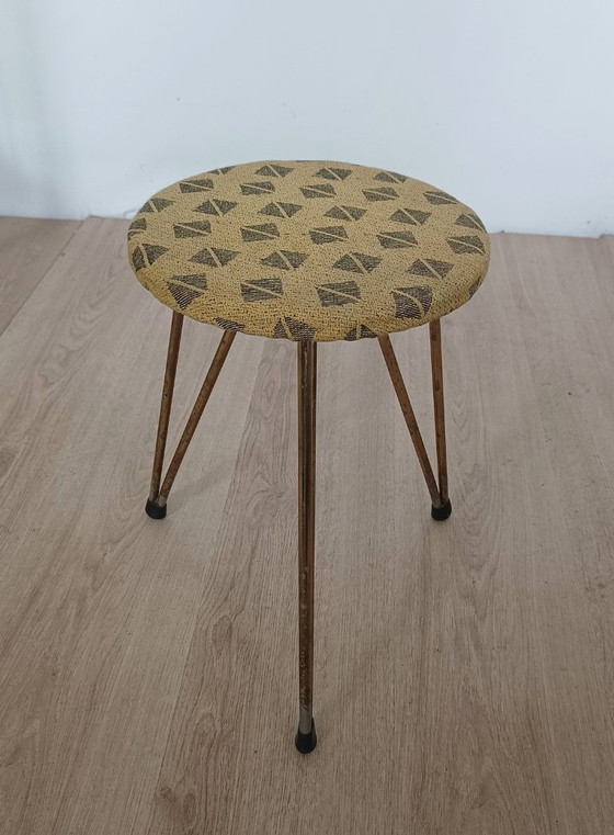 Tabouret vintage avec piètement en laiton – Metal, Textile (photo 6 of 9)