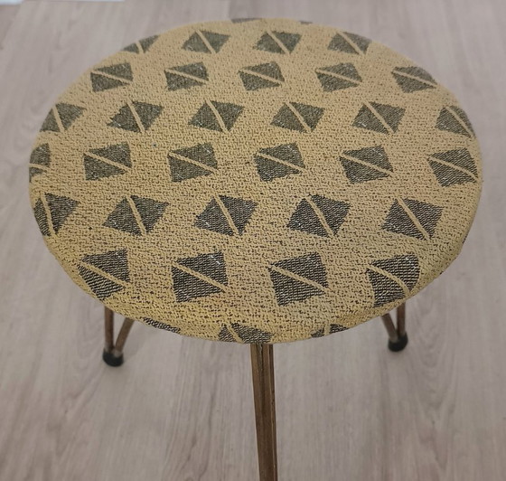 Tabouret vintage avec piètement en laiton – Metal, Textile (photo 7 of 9)