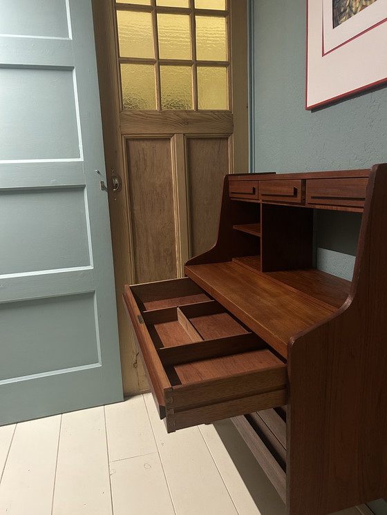 Image 1 of Secrétaire danois vintage