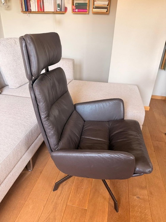 KFF Arva Lounge – draaibare lederen fauteuil met hoofdsteun – Draaistoelen, Leather (photo 8 of 9)