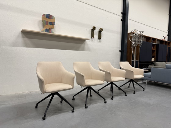 Image 1 of 4 Leolux Mara Twist dining chairs Kvadrat fabric