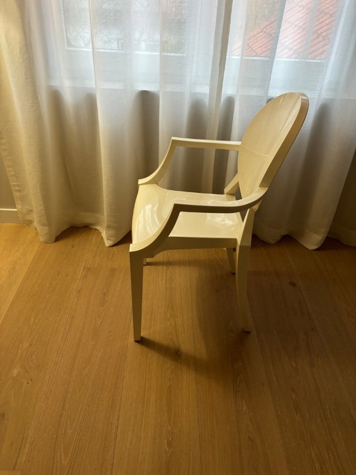 Louis Ghost Kartell, 2 sedie bianco sporco