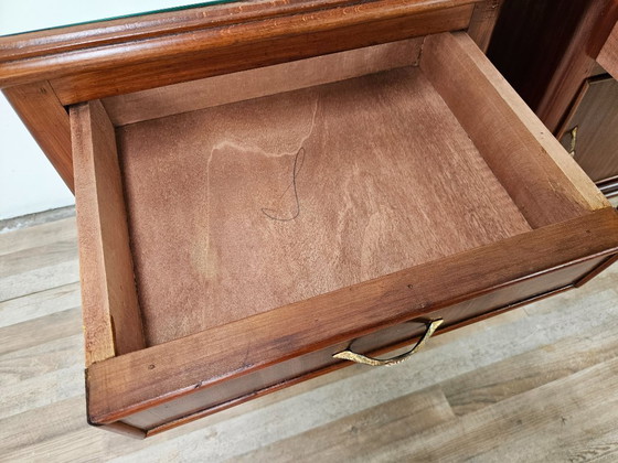 Image 1 of Paire de tables de chevet Art déco des années 1950 avec plateau miroir