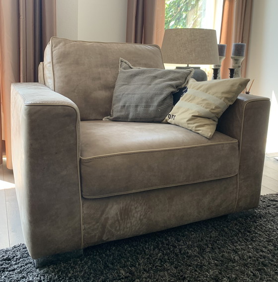 Image 1 of Magnifique grand fauteuil en cuir